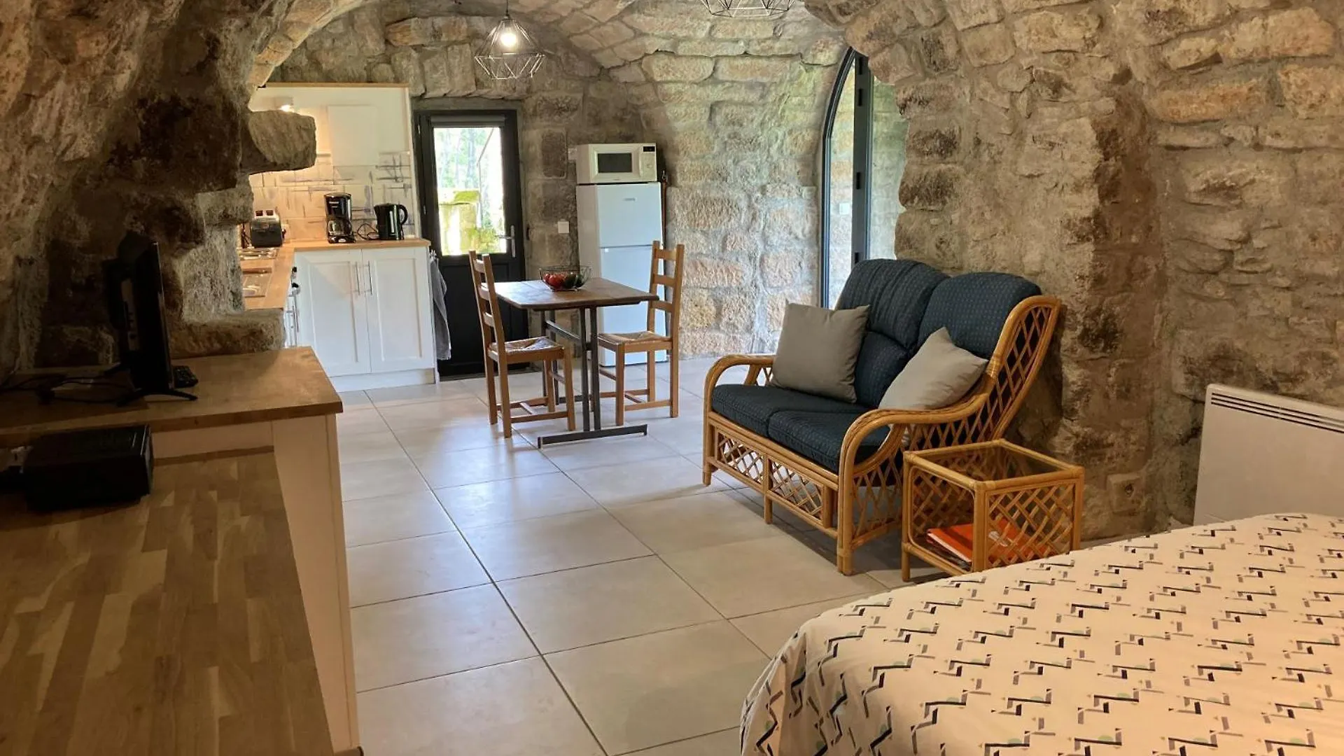Mas De La Giralde - Gites Payzac  0*, Payzac (Ardeche) France